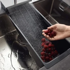 Hansgrohe Toebehoren - Multifunctioneel Vergiet, Mat Zwart 40963000 -Exporteren Kraan Lux Winkel 4d49d4f7fdefb8d02323aa7a