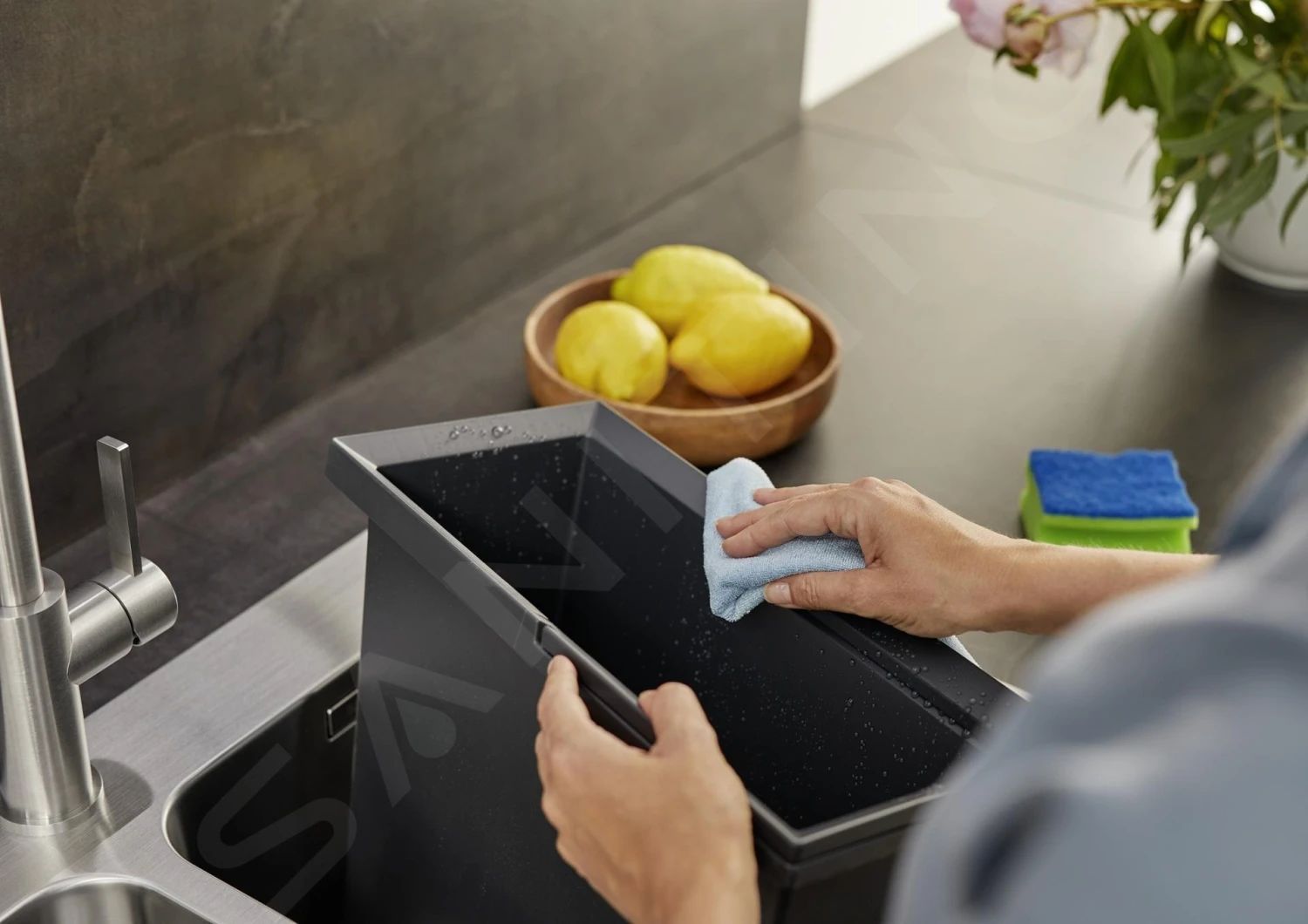 Blanco Flexon II - Inbouw Afvalemmer, Verdeeld, Inhoud 49 L 526641 6 Blanco Flexon II - Inbouw Afvalemmer, Verdeeld, Inhoud 49 L 526641 - Afbeelding 4